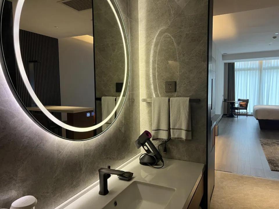 Urcove By Hyatt Futian Cbd Hotel Sencsen Kültér fotó